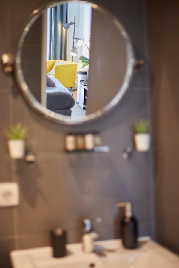 Modern Hideout Ace Location Bed & Breakfast Amsterdam Bagian luar foto