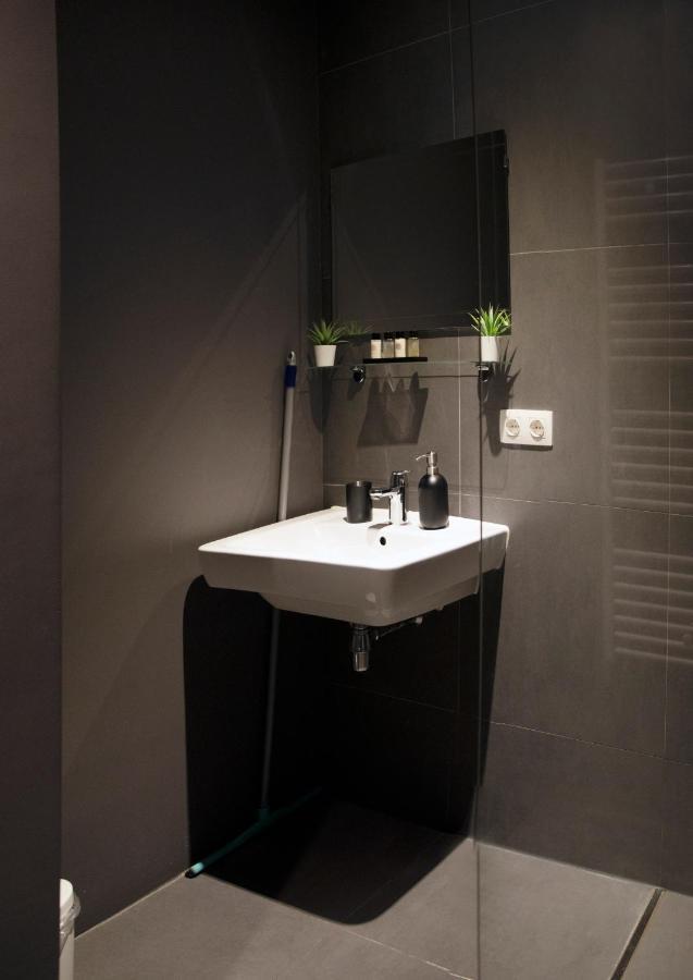 Modern Hideout Ace Location Bed & Breakfast Amsterdam Bagian luar foto